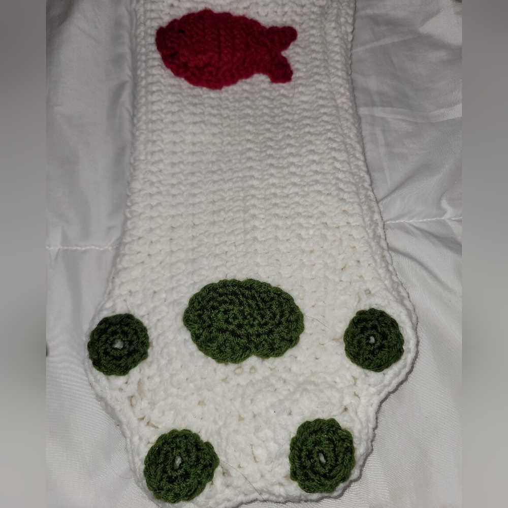 Handmade Crochet Cat Stocking (Vintage) White with red fish and green paw